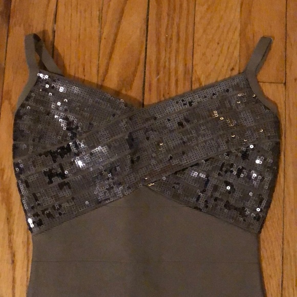 Guess bodycon dress - Picture 2 of 3